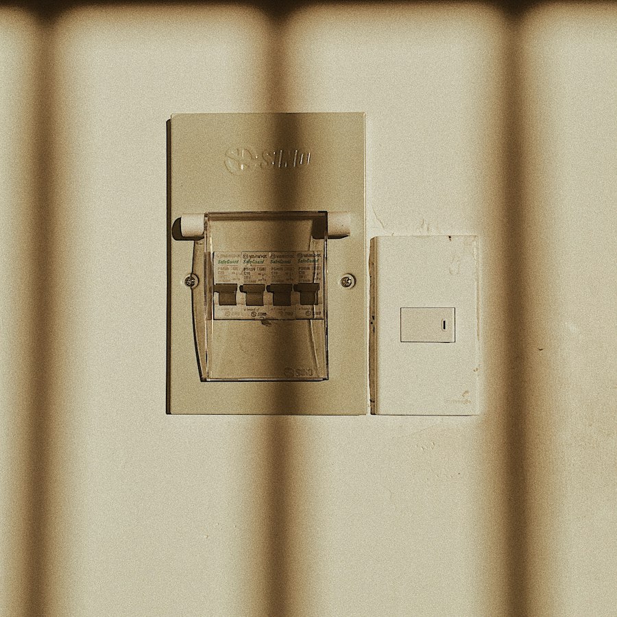 A wall control for lights and heating set up to run itself